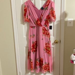 Surplice Neck Short Sleeve Floral Print Chiffon Fit & Flare Dress
GABBY SKYE